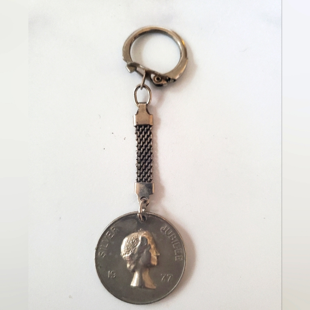 Vintage 1977 Queen of England jubilee keychain